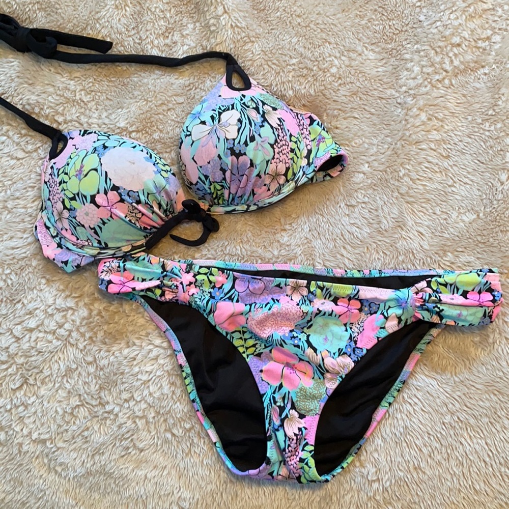 Bathing suit